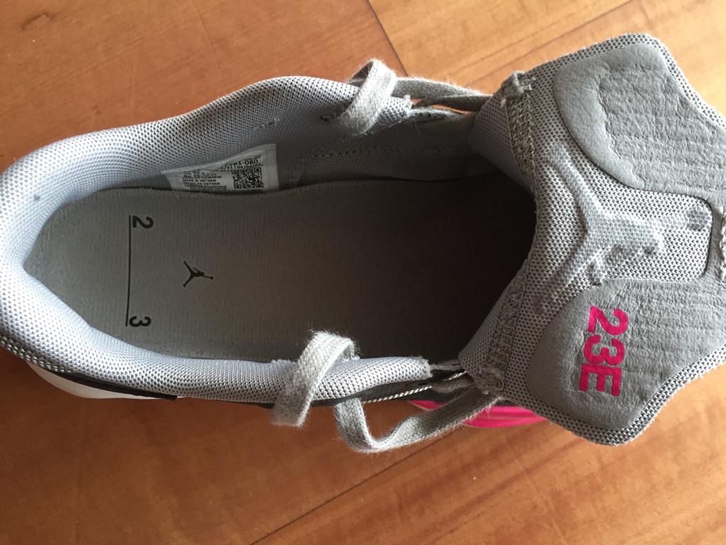 Zapatillas Jordan AIR 200E talla US9 - Imagen 4