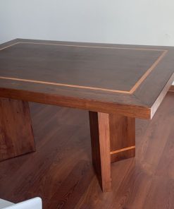 Mesa comedor roble con marquetería