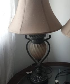 Par de Lámparas Marca Ashley