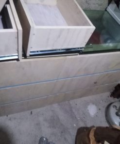 Mesón Vitrina con 3 Cajones