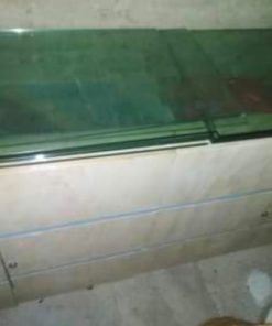 Mesón Vitrina con 3 Cajones