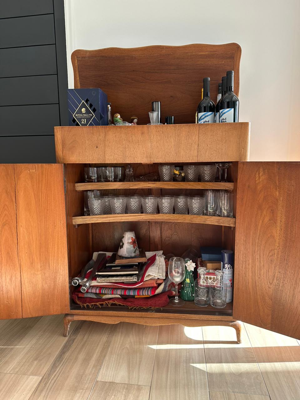 Mueble Antiguo de Cedro