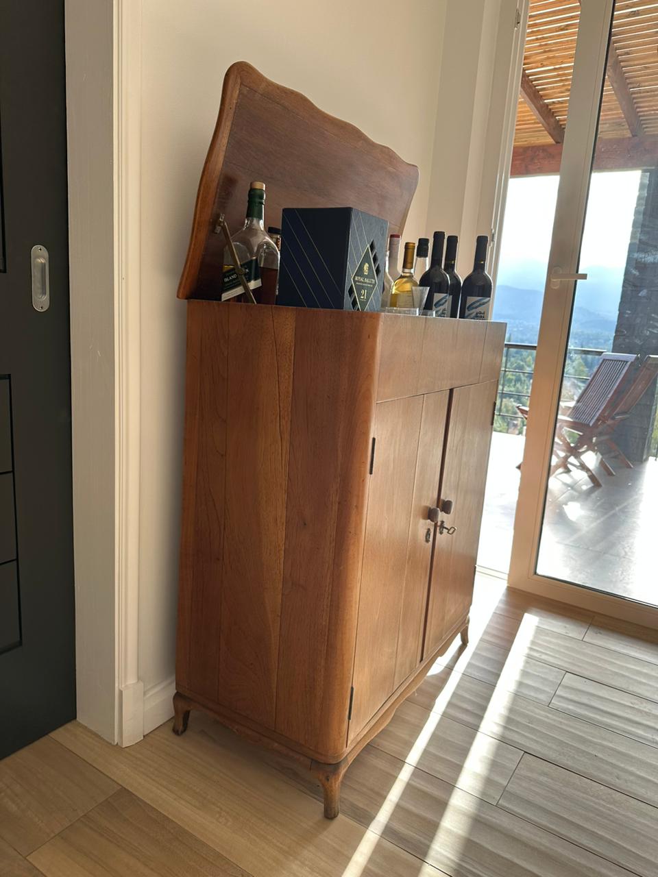 Mueble Antiguo de Cedro