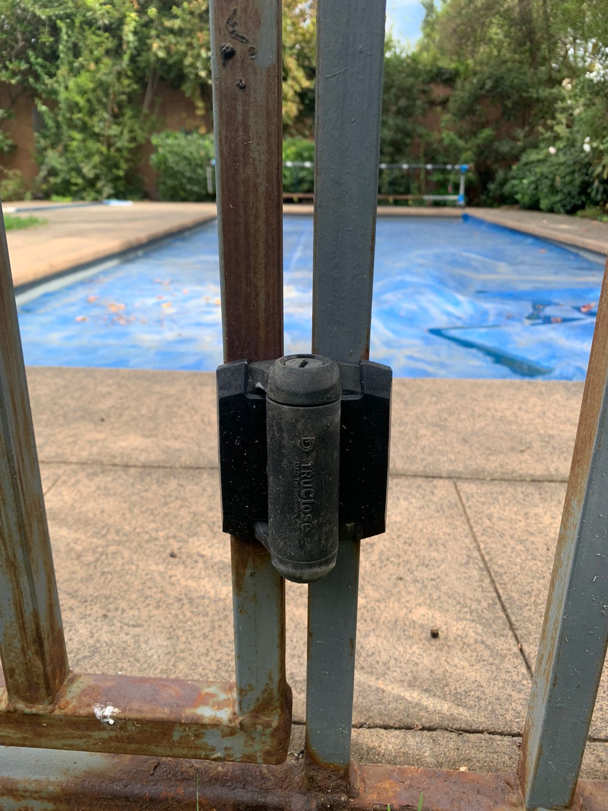 Cierre Magnético para Piscina