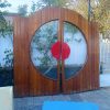 Puertas Grandes Abatibles (sin bisagras) de Madera y Acrílico
