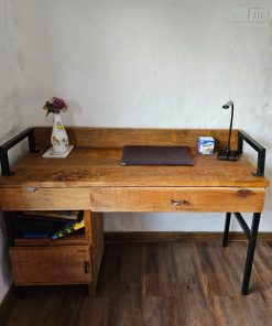 Escritorio de Raulí Rústico y Base de Fierro