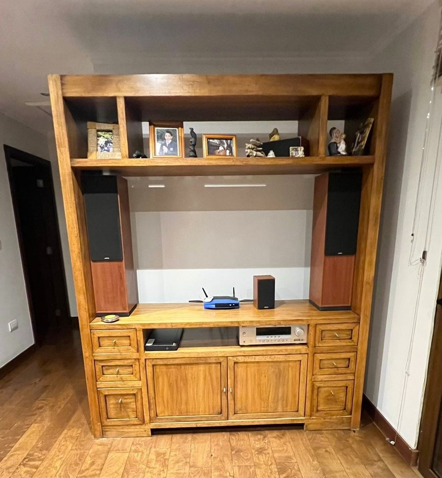 Mueble madera maciza