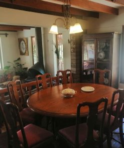 Juego comedor con 8 sillas Reina Ana