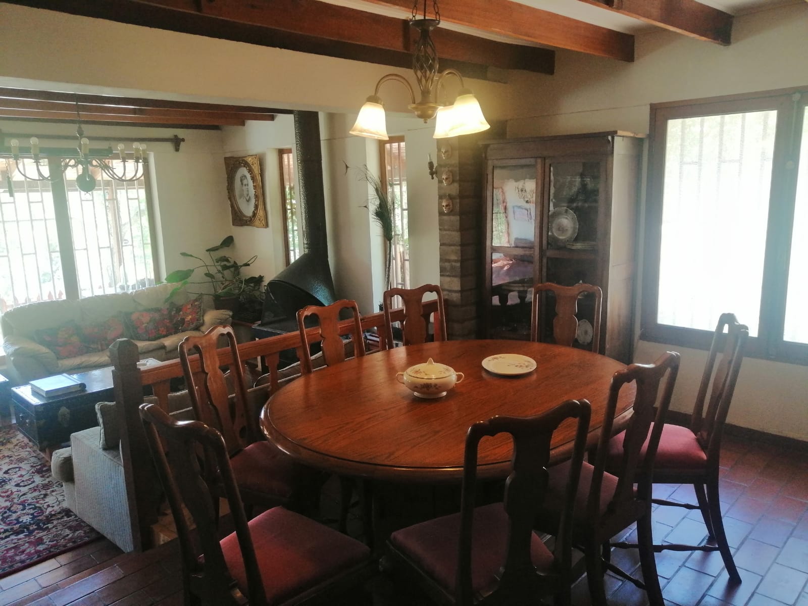 Juego comedor con 8 sillas Reina Ana