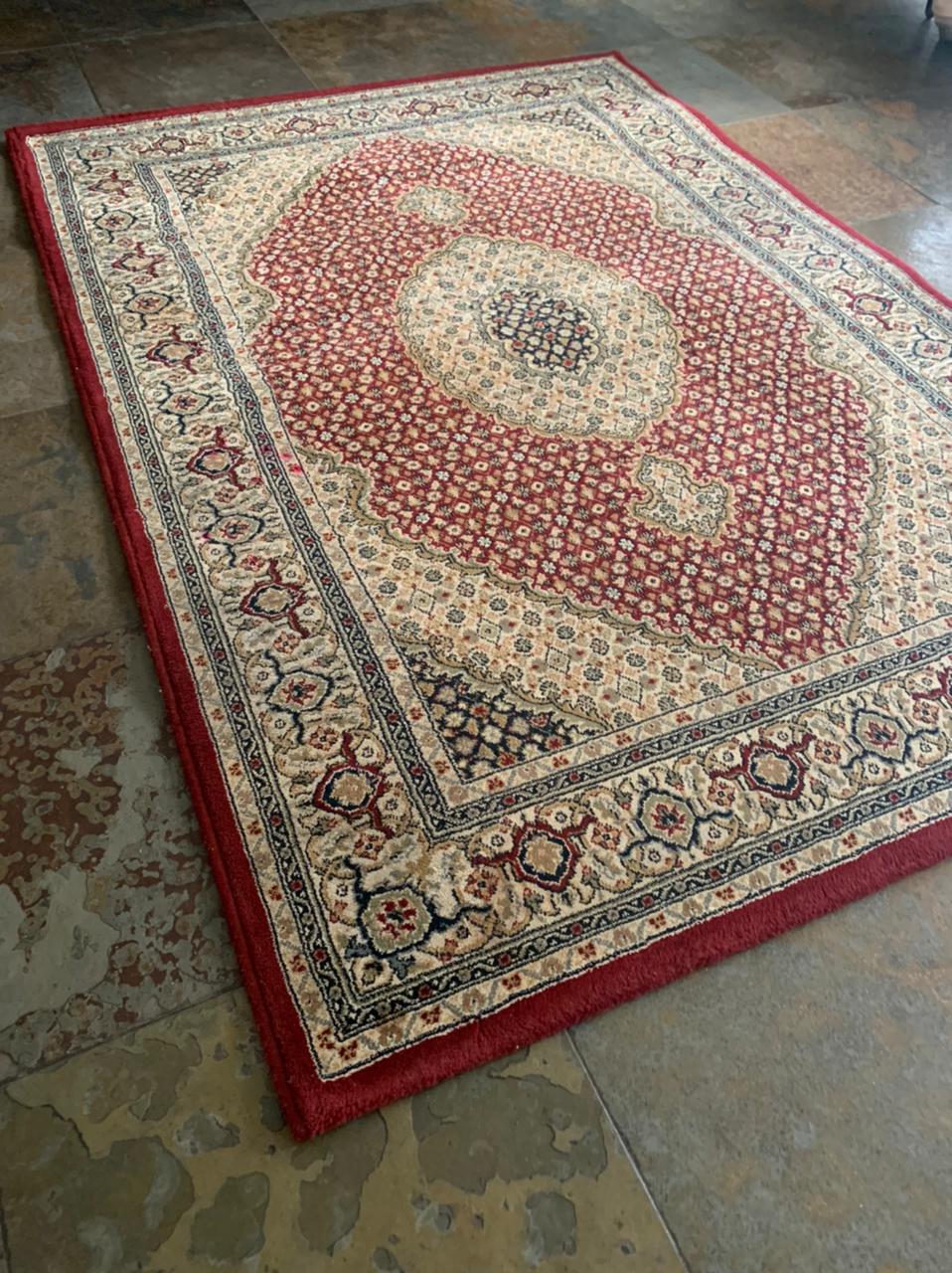 Alfombra mediana