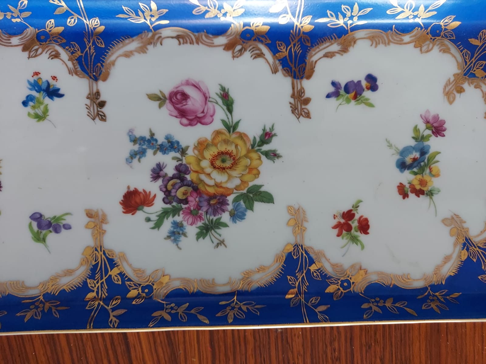Plato decorativo Royal Europe - Imagen 3