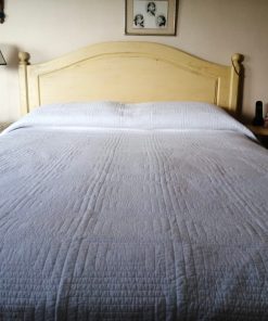 Colcha marca Hebra de piqué