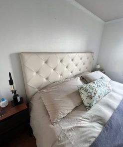 Respaldo Rosen super King de cuero