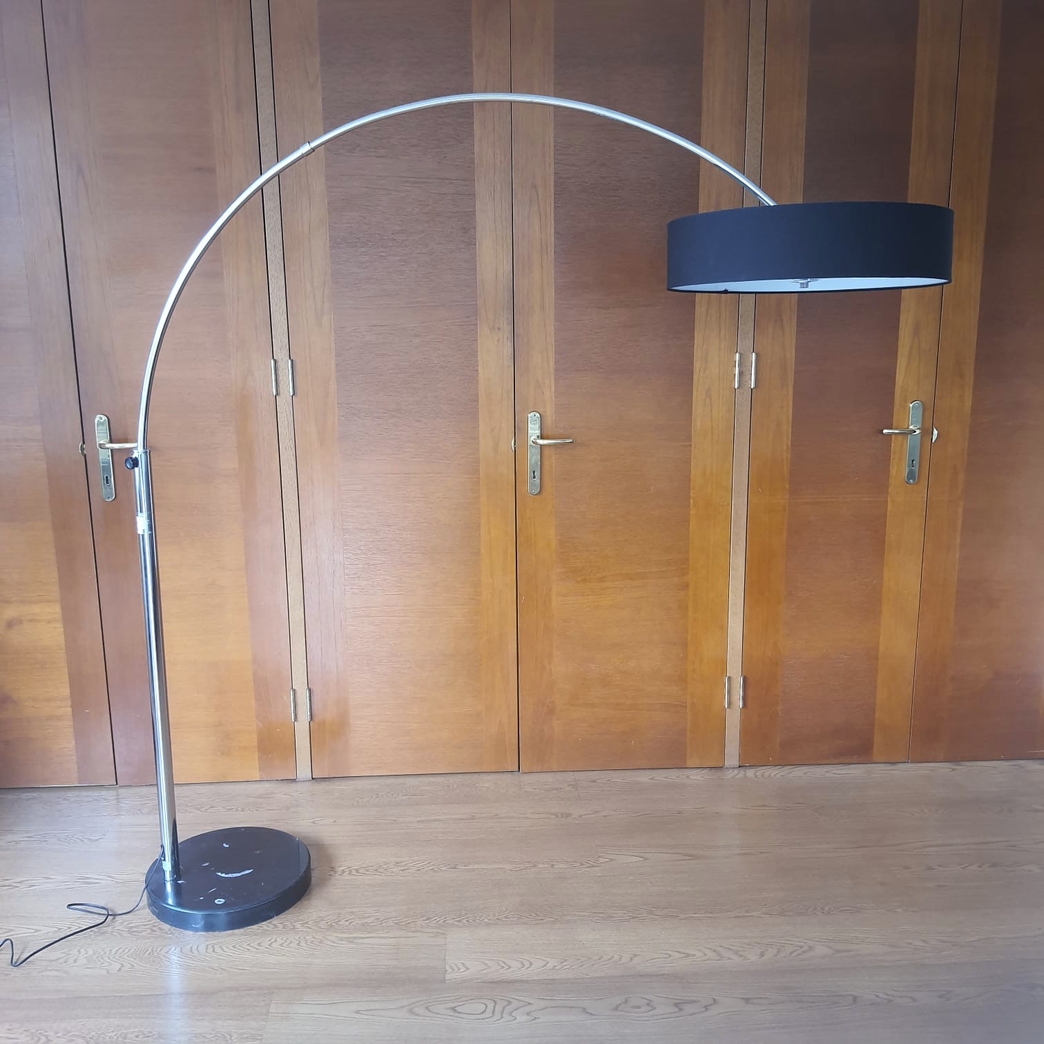 Lámpara arco de pie 3 luces