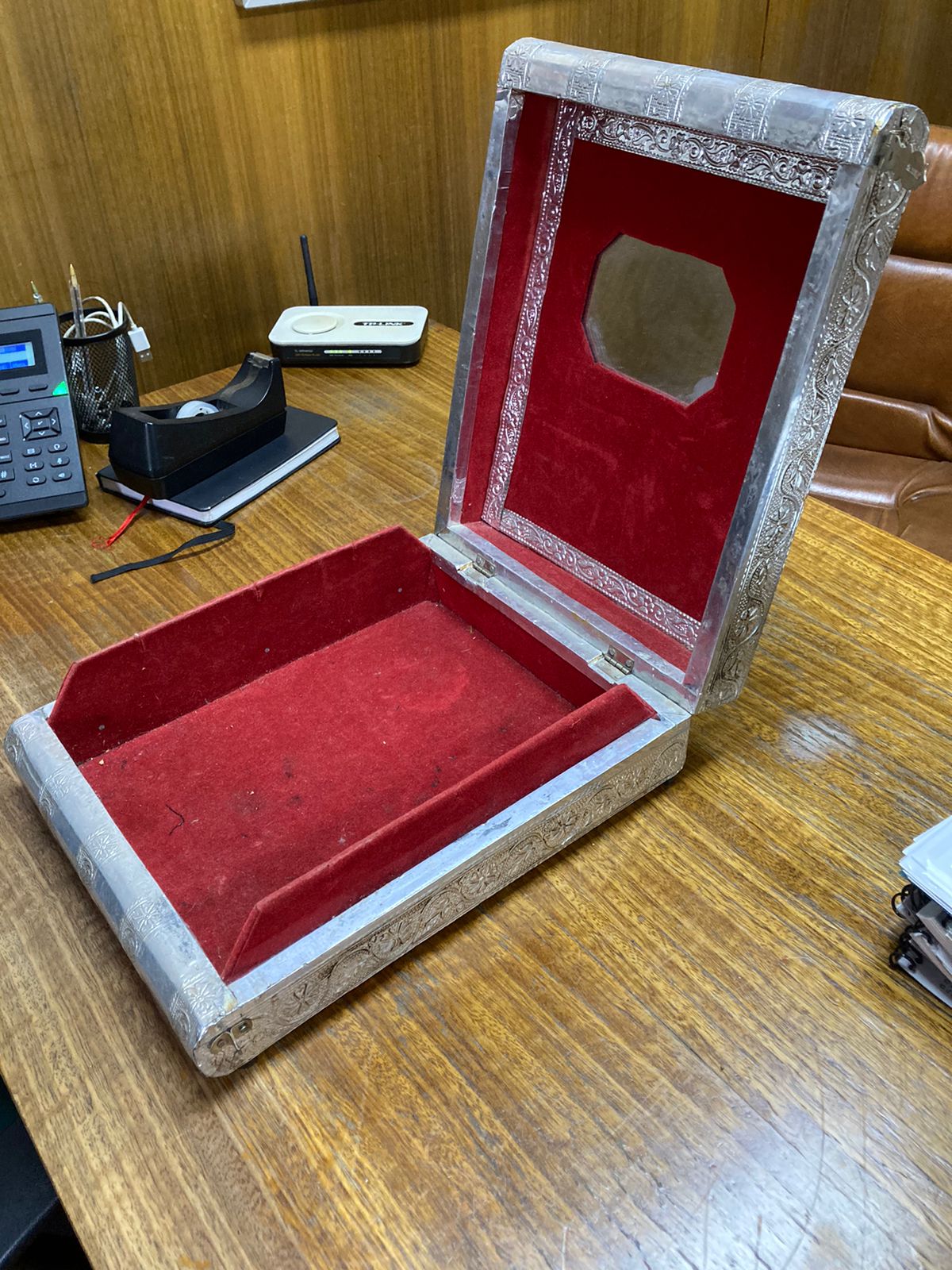 Joyero metal repujado - Imagen 3