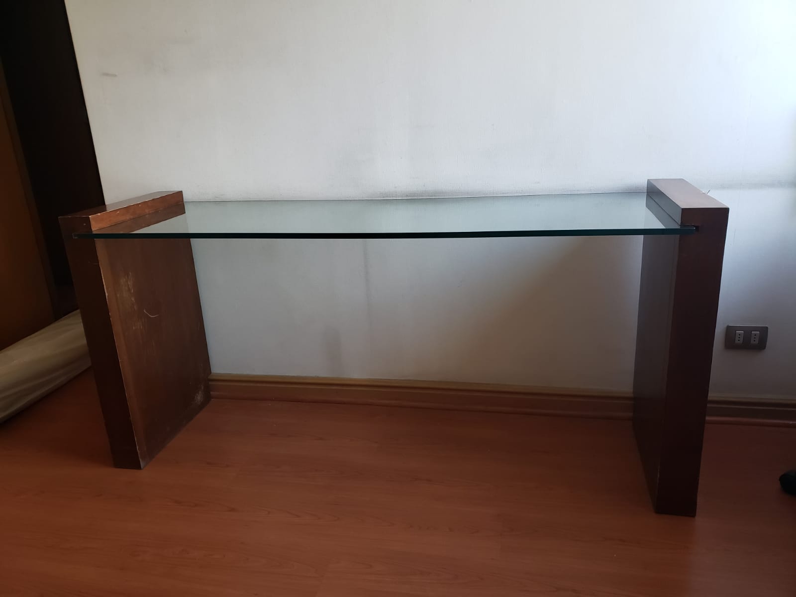 Escritorio enchape madera y cubierta de vidrio - Imagen 6