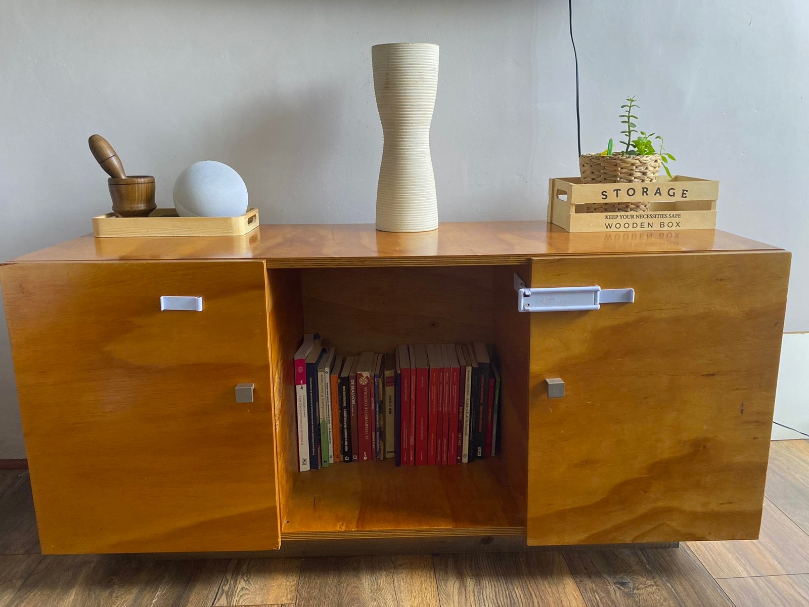 Mueble madera terciada 18 mm