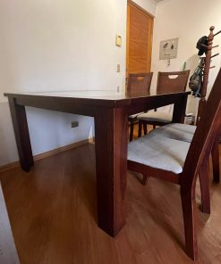 Juego comedor con 4 sillas