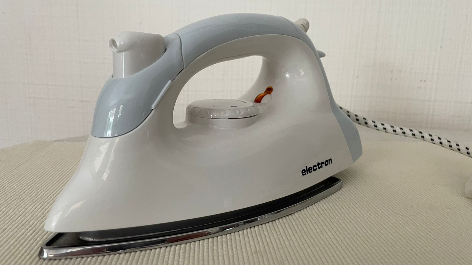 Plancha Electron BA 387 - Imagen 2