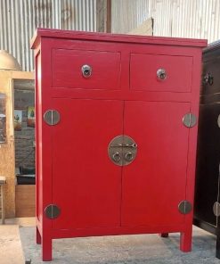 Alacena estilo China de madera lacada color rojo