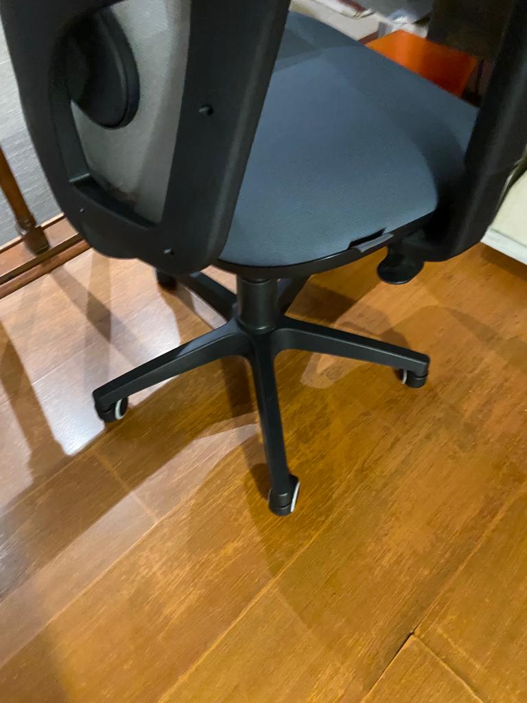 Silla ergonómica de escritorio - Imagen 2