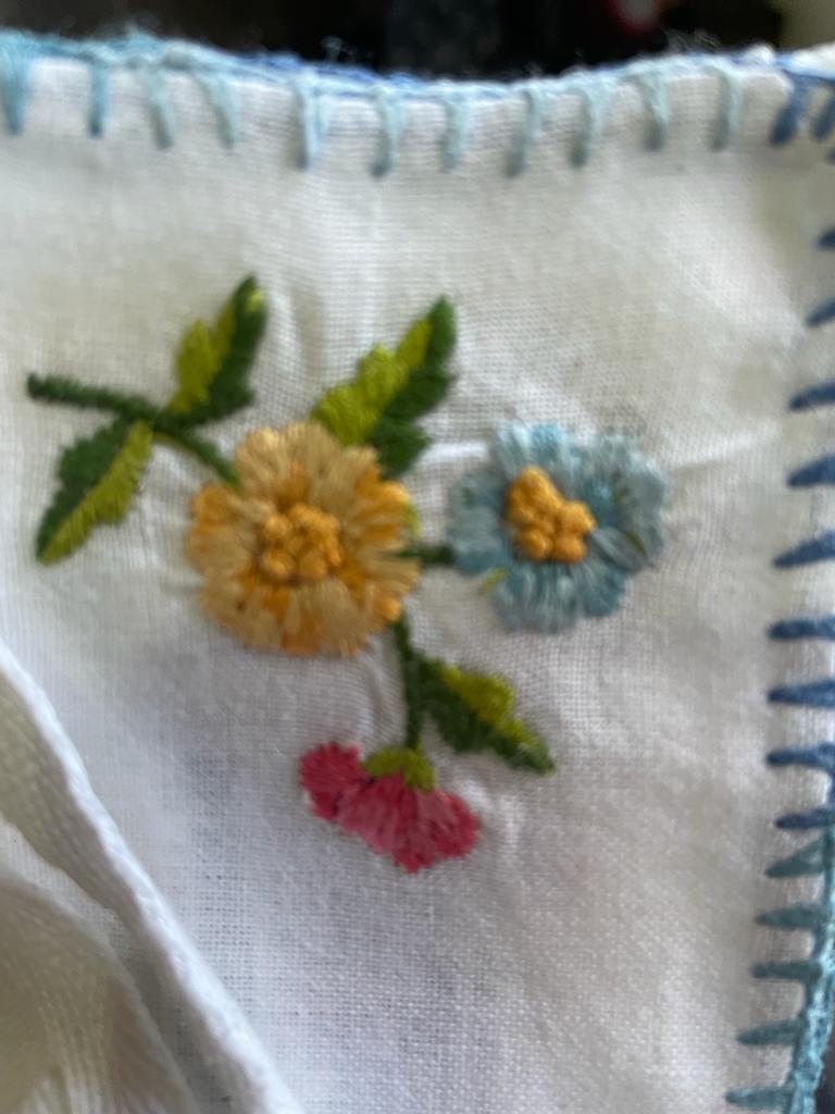 Servilletas bordadas Zara Home - Imagen 2