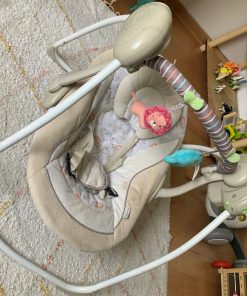 Silla mecedora marca Ingenuity