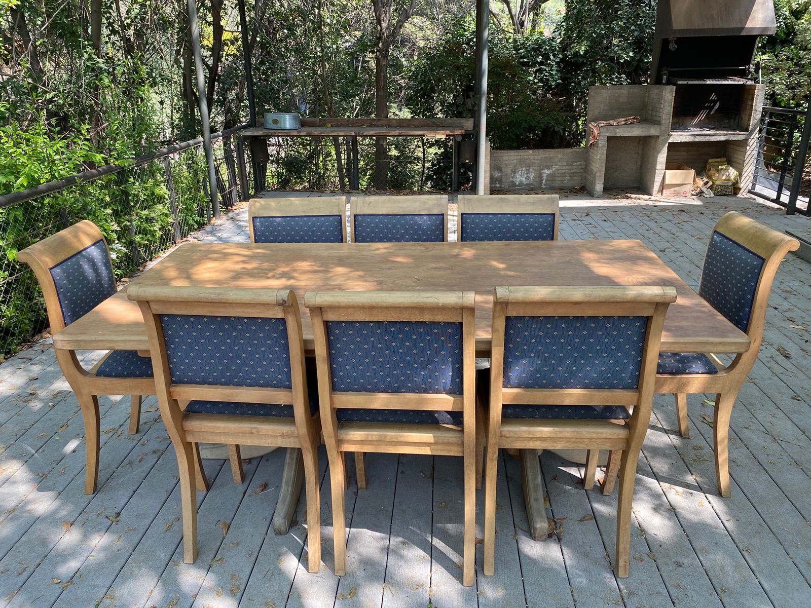 Comedor de madera con 8 sillas - Imagen 3