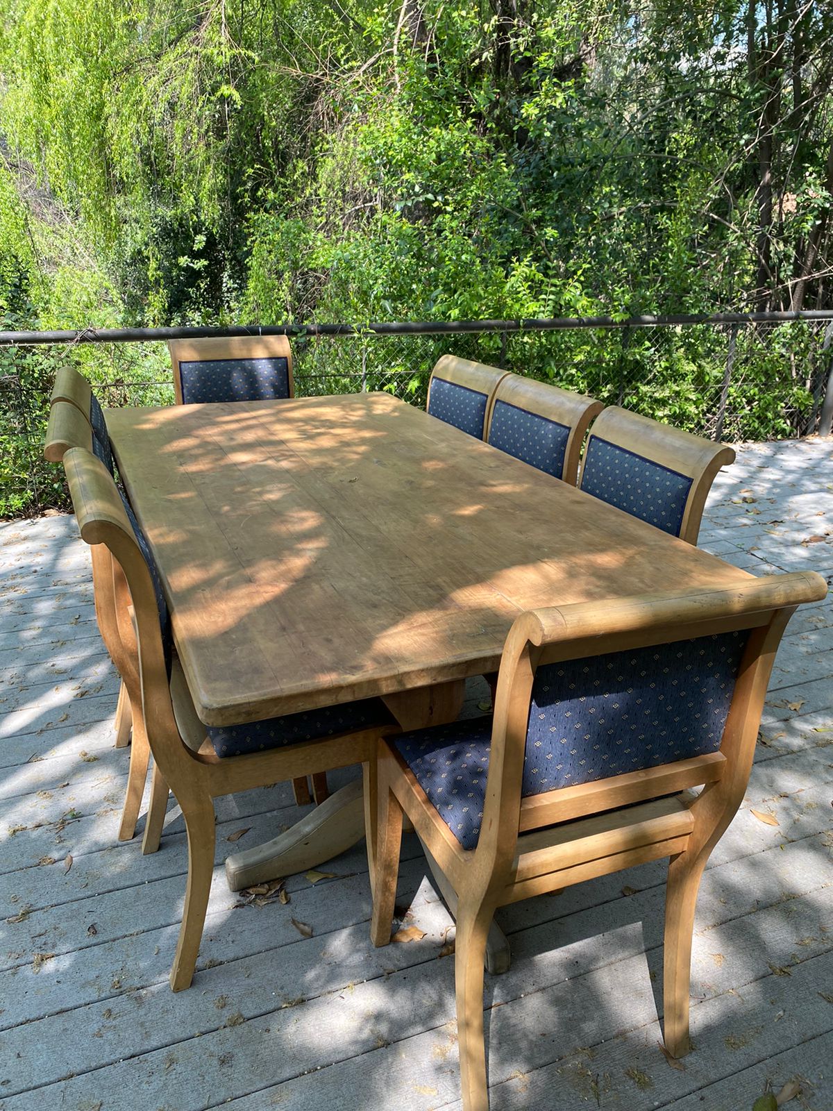 Comedor de madera con 8 sillas - Imagen 2