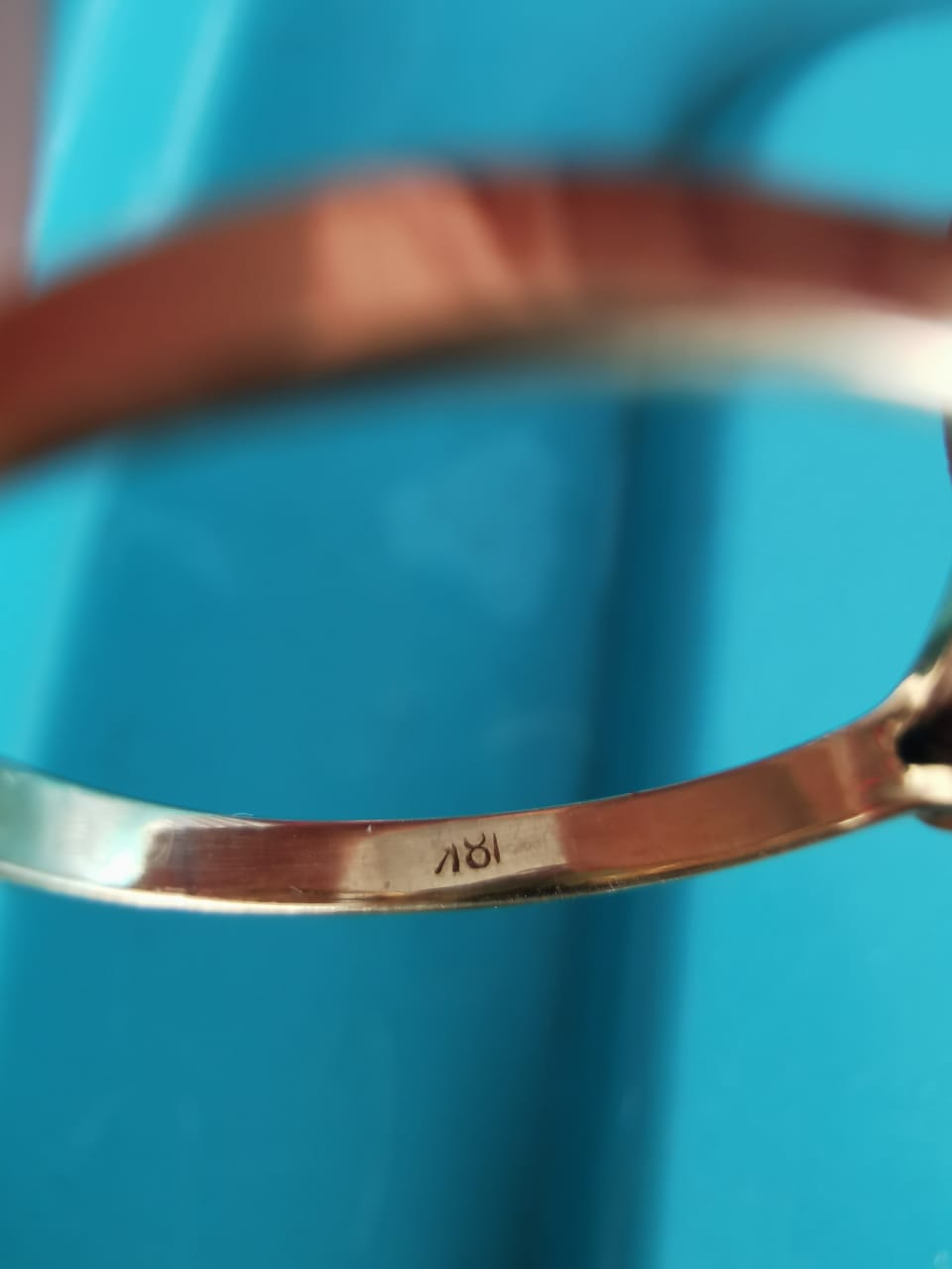 Anillo oro 18k con zircón solitario - Imagen 3