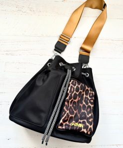 Cartera Jazmín Chebar
