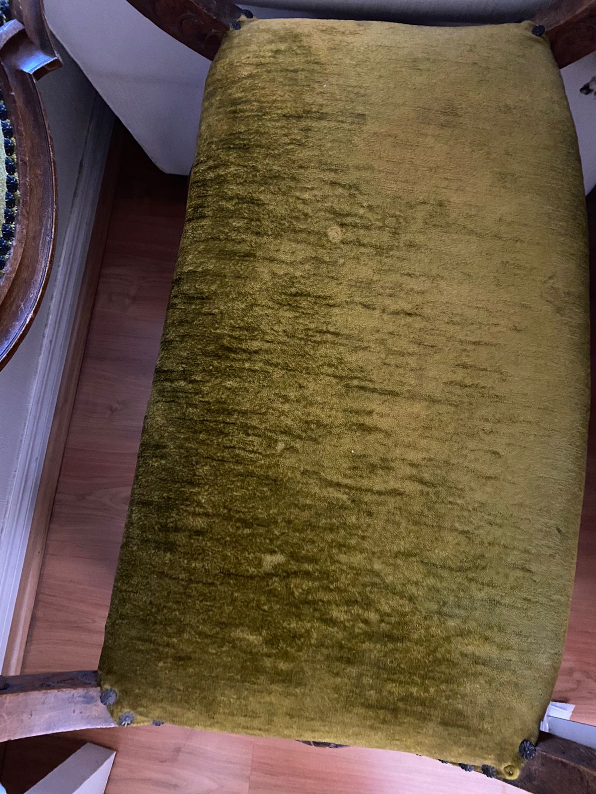 Sillón antiguo de madera - Imagen 2