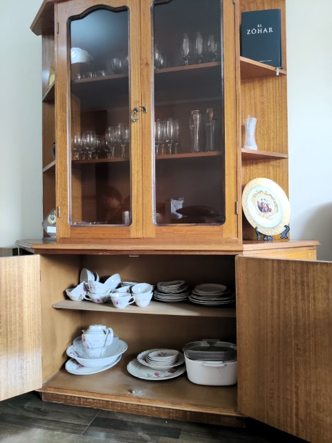 Vitrina de madera - Imagen 2