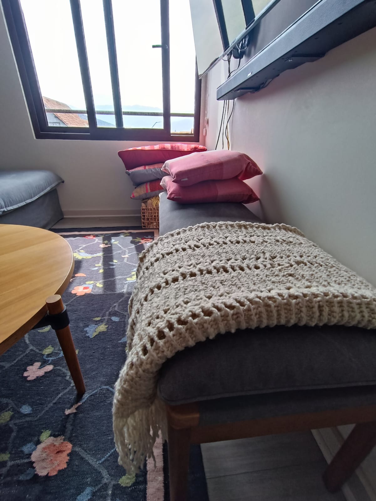 Manta artesanal tejida a mano - Imagen 3