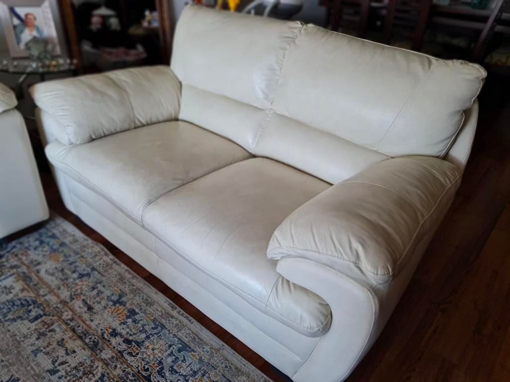 Sofá Natuzzi 2 cuerpos cuero blanco