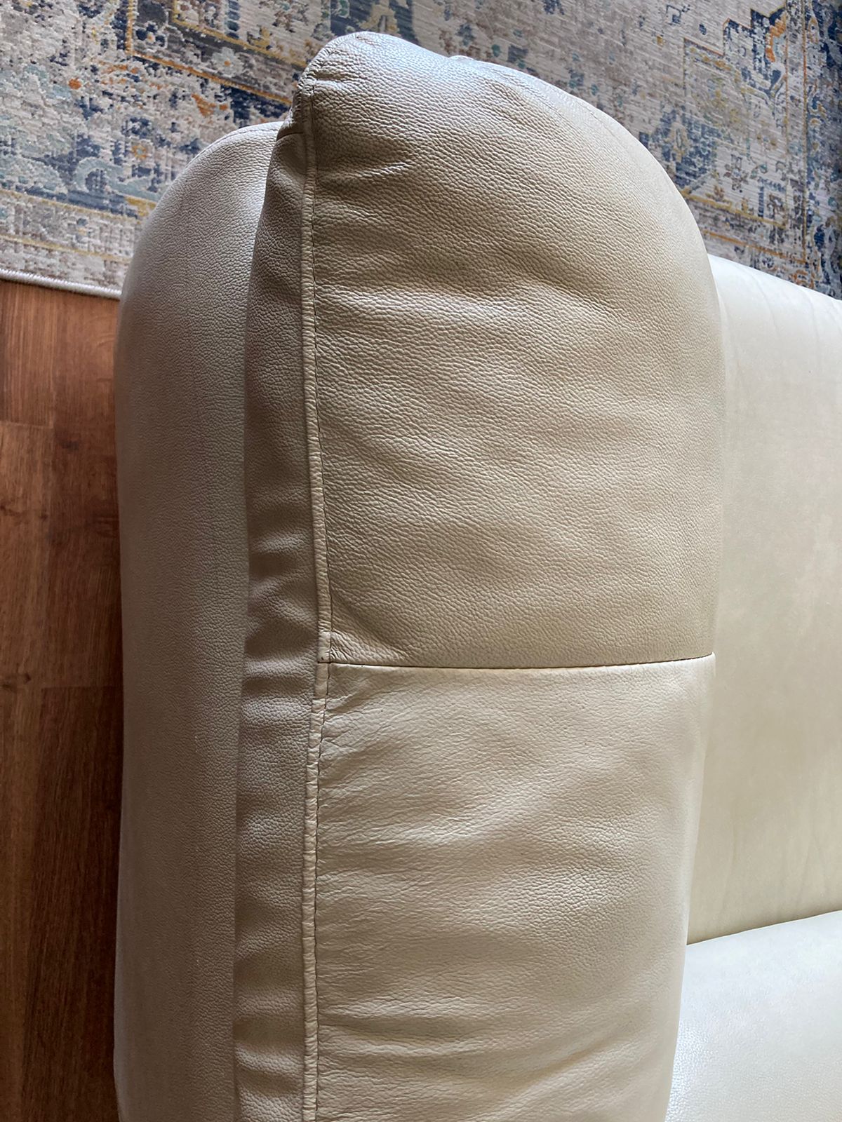 Sofá Natuzzi 2 cuerpos cuero blanco - Imagen 4