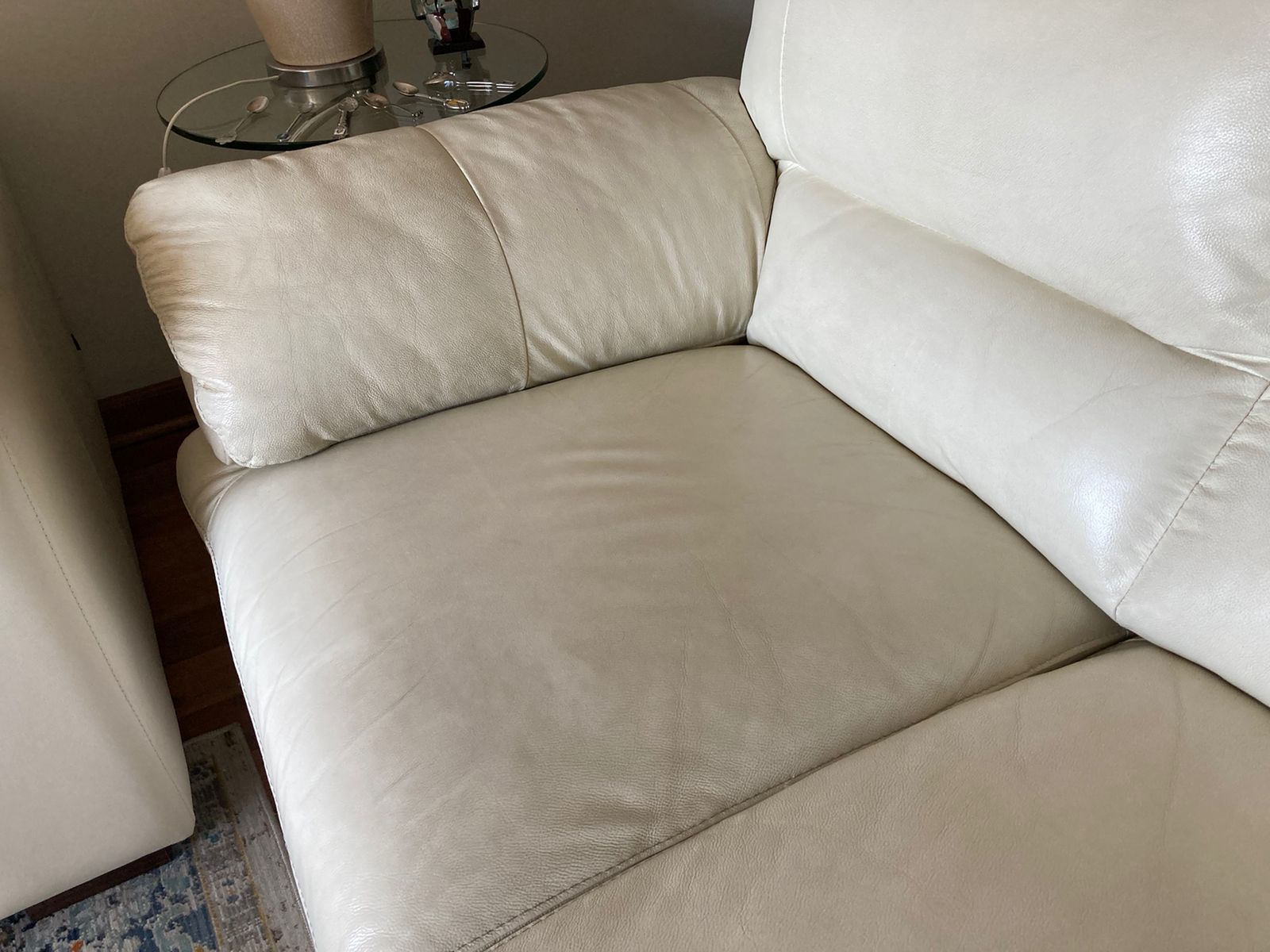 Sofá Natuzzi 2 cuerpos cuero blanco - Imagen 2