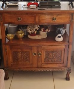 Mueble aparador antiguo