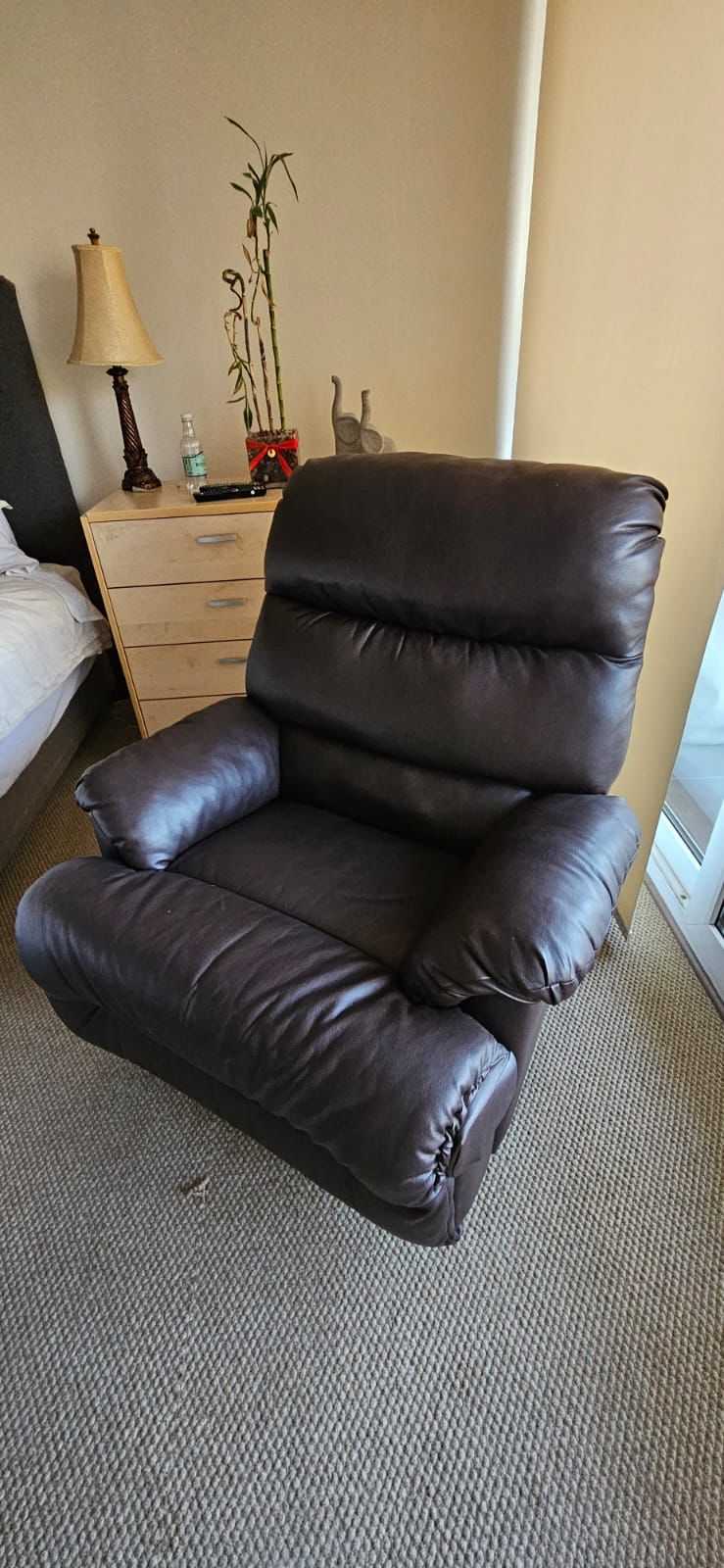 Bergere reclinable con masajeador - Imagen 6