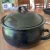 Olla de greda con tapa