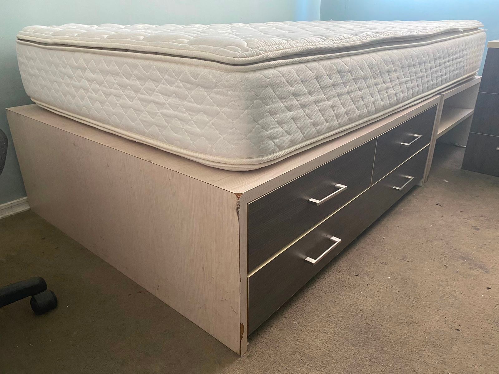 Cama 1,5 plazas con cajones