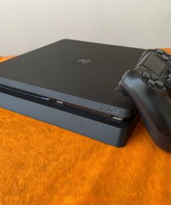 Play station 4 Slim 1TB