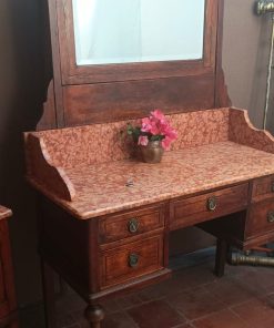 Tocador y peinador antiguo