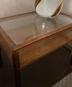 Mesa laterales madera y vidrio