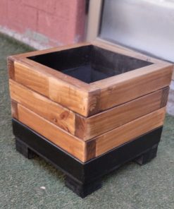 Maceta rústica de madera