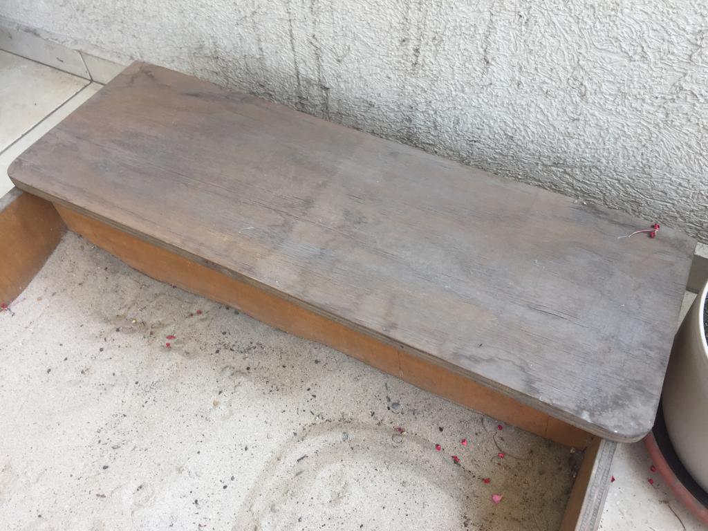 Arenero de madera para niños con asiento / cajón - Imagen 3