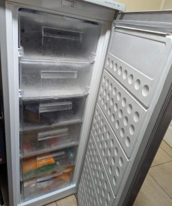 Congelador vertical Sindelen 183 Lts