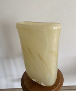 Florero de vidrio grueso