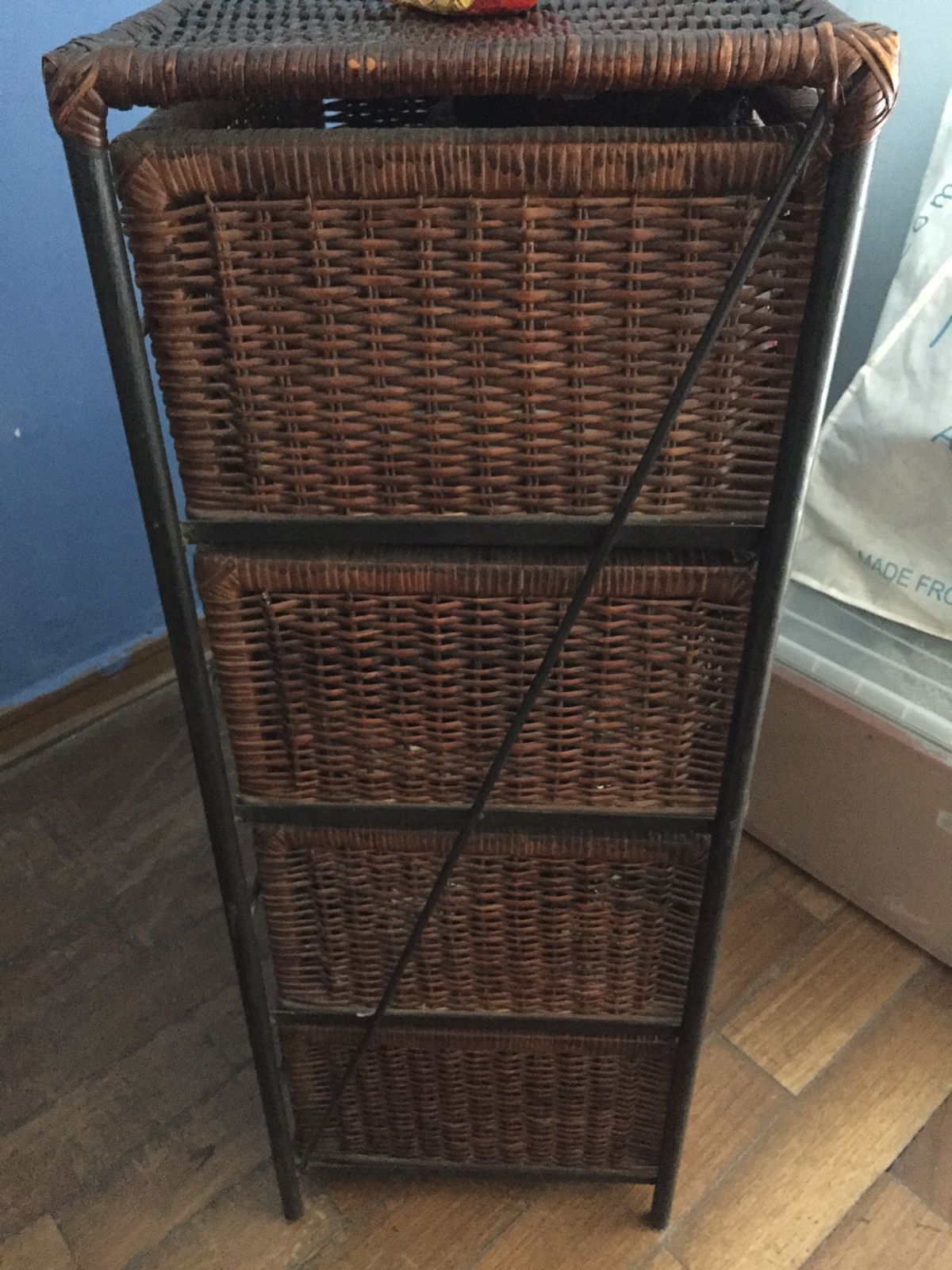 Cajonera de Rattan y hierro - Imagen 4