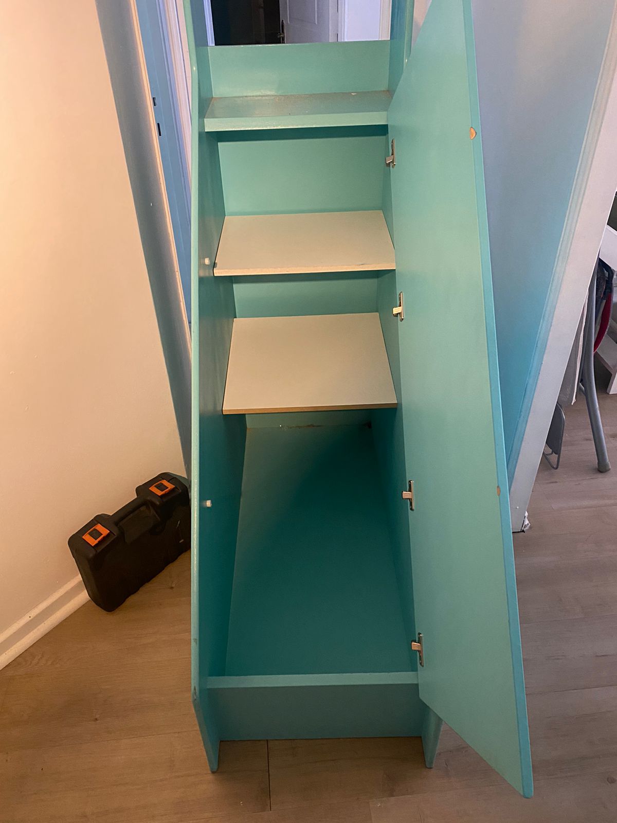 Resbalín con espacio para guardar - Imagen 2